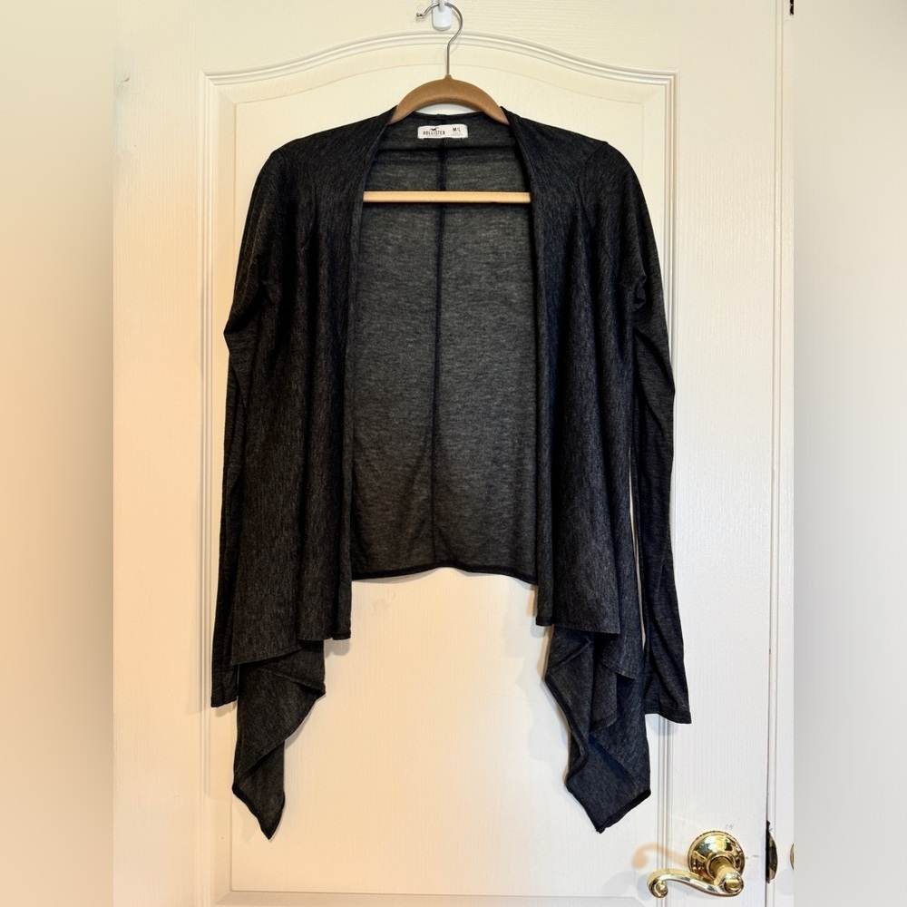 Hollister dark grey lightweight cardigan​​​​​​​